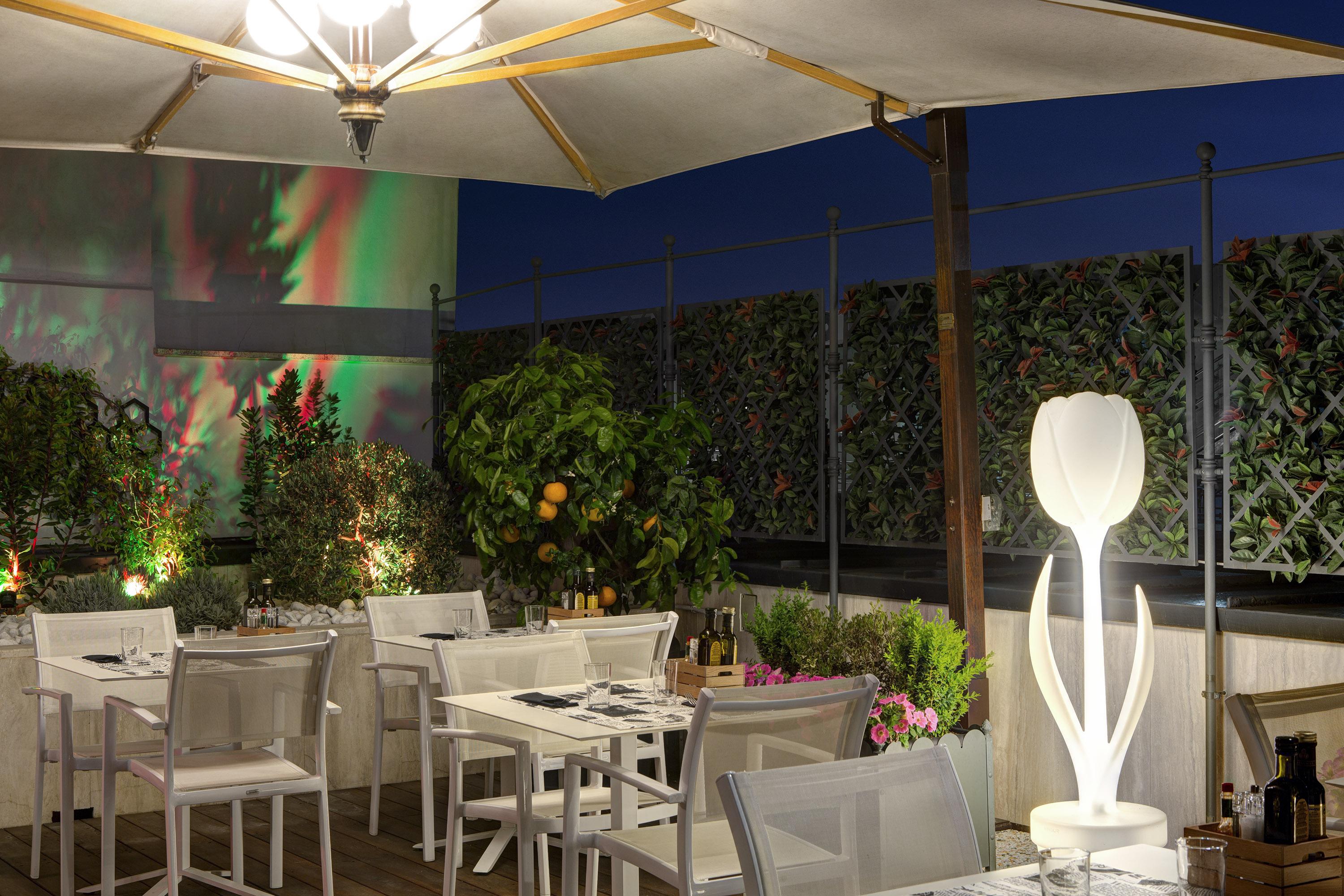 iQ Hotel Roma Esterno foto
