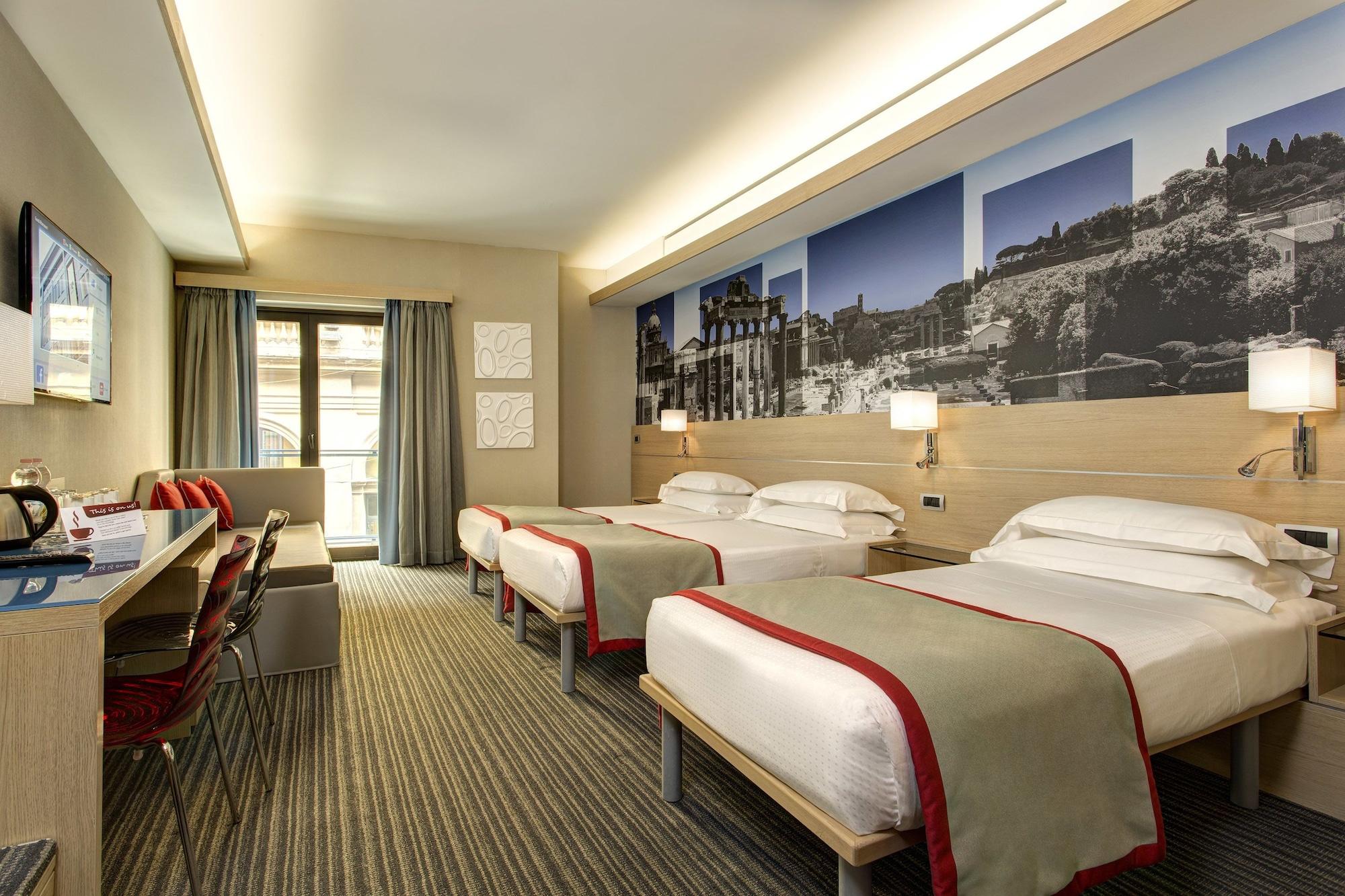 iQ Hotel Roma Esterno foto